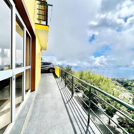 Casa Amarela By Your Madeira Hotell 4*