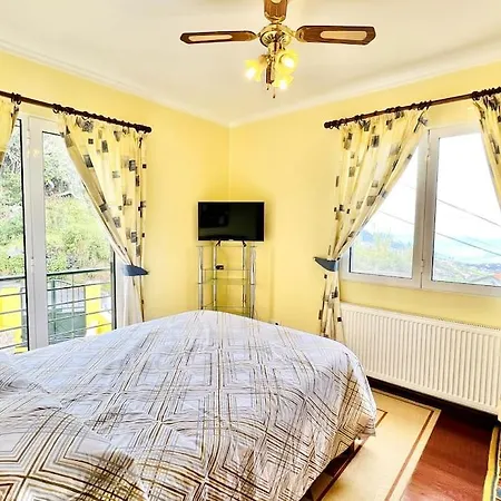 Casa Amarela By Your Madeira بونتا دو سول