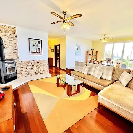 Casa Amarela By Your Madeira فندق