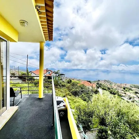 Casa Amarela By Your Madeira 4* بونتا دو سول