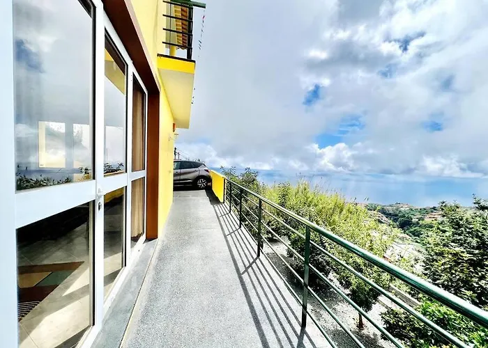 Casa Amarela By Your Madeira Hotel 4*