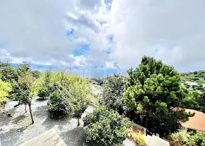 Casa Amarela By Your Madeira Hotel 4*